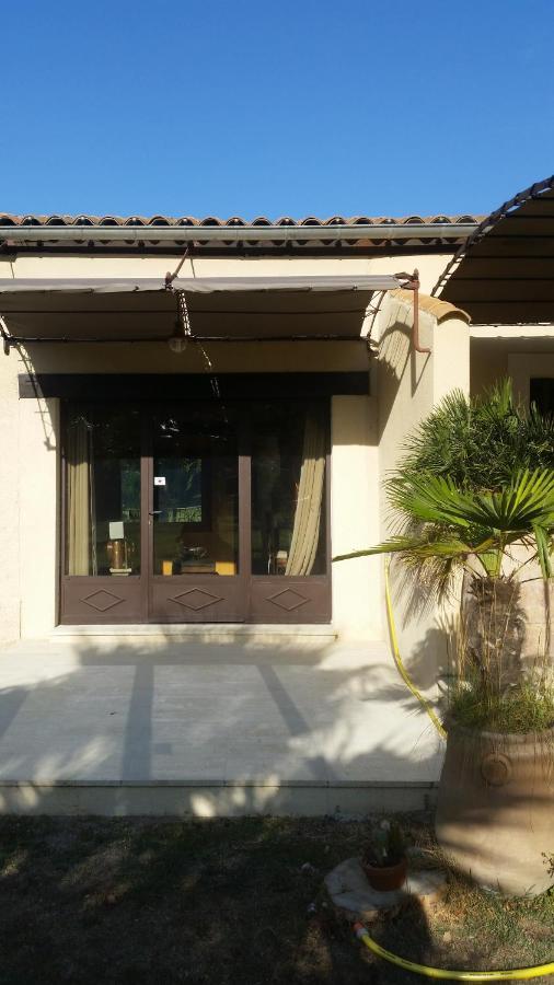Provence Bed and Breakfast Carpentras Buitenkant foto